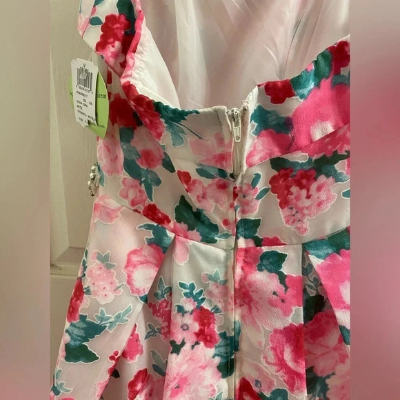 Windsor Floral Ballgown Size 2 women Strapless Prom Dress - Picture 7 of 14